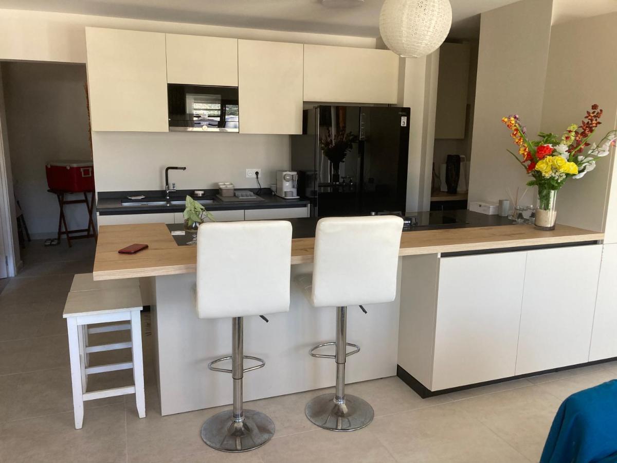 Standing Residence Tevai 파페에테 외부 사진